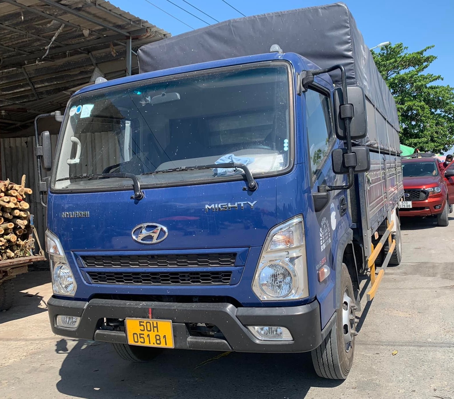 Camión Hyundai EX8 GTL usado en Ho Chi Minh