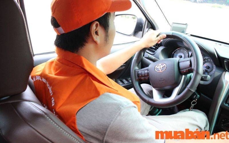 Nhu cầu tuyển dụng tài xế xe tải hạng C đang gia tăng