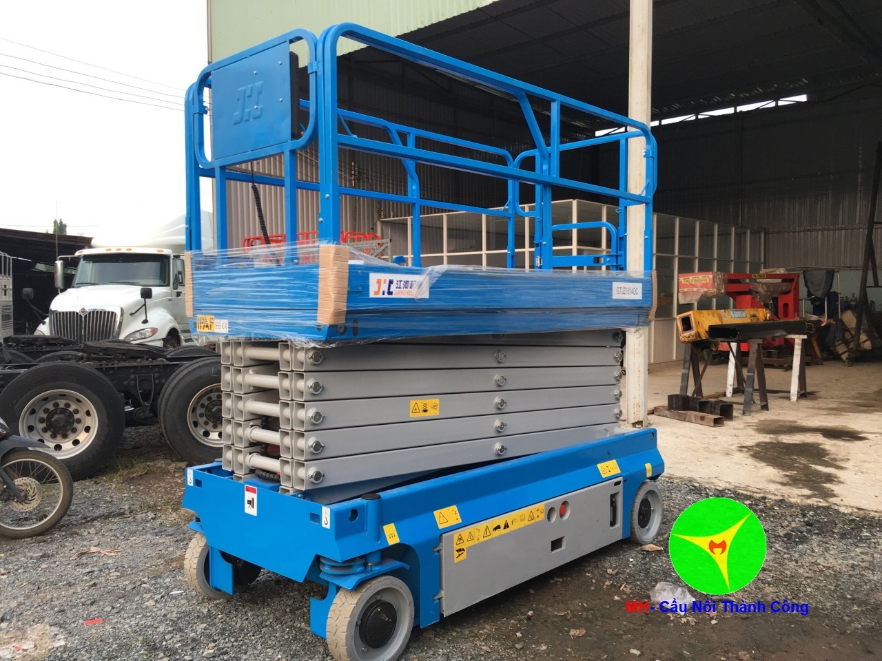 Xe tải cẩu