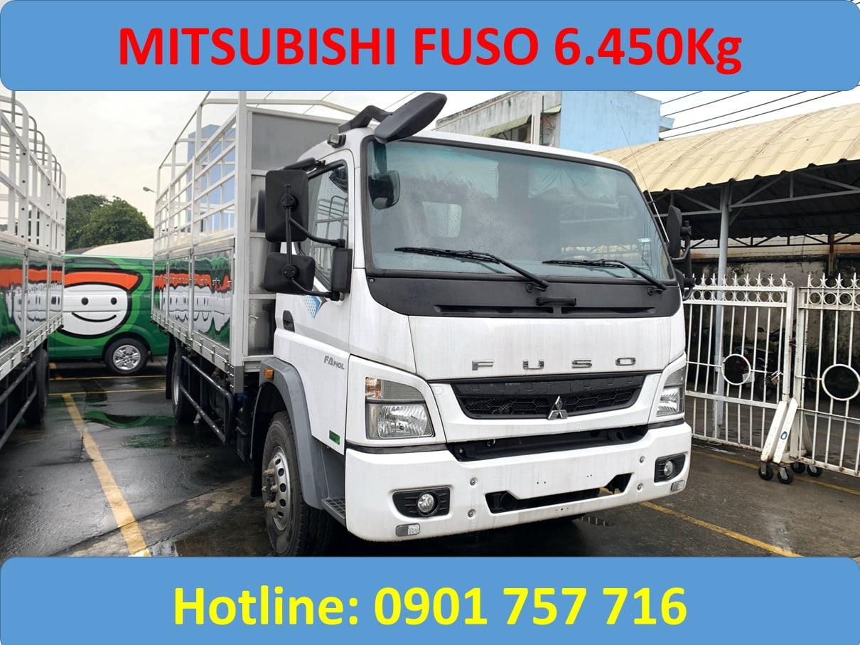 Esterno robusto e accattivante del camion Mitsubishi Fuso FA 140L 6.4 tonnellate telonato