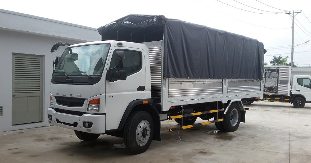 Fuso Fi 2016 phiên bản thùng mui bạt