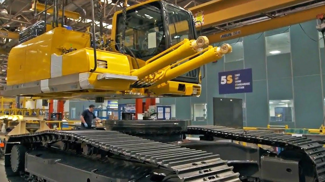 Dây chuyền lắp ráp xe cuốc Changlin, Komatsu