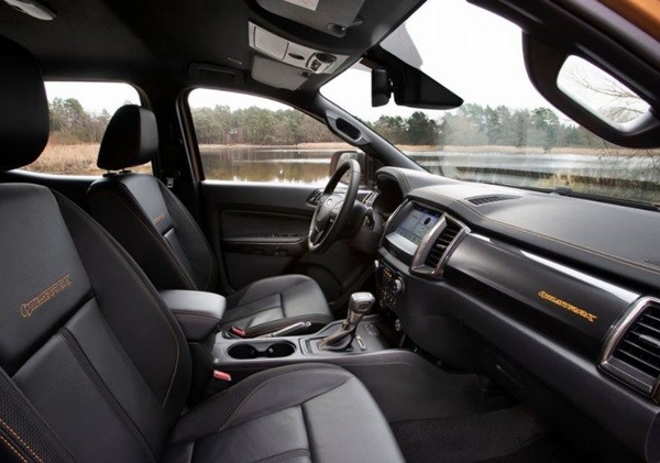 Nội thất rộng rãi và tiện nghi của Ford Ranger 2020, trải nghiệm lái xe thoải mái và đẳng cấp