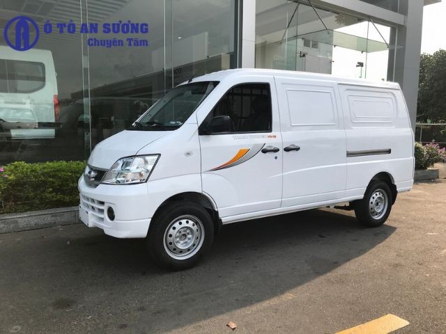 Xe tải van Thaco 2 chỗ màu trắng, thiết kế hiện đại