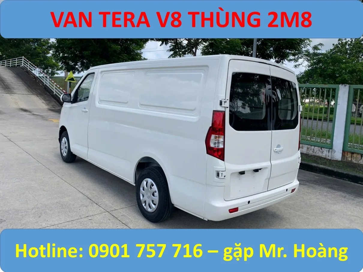 Thùng xe tải van Tera V8 rộng rãi