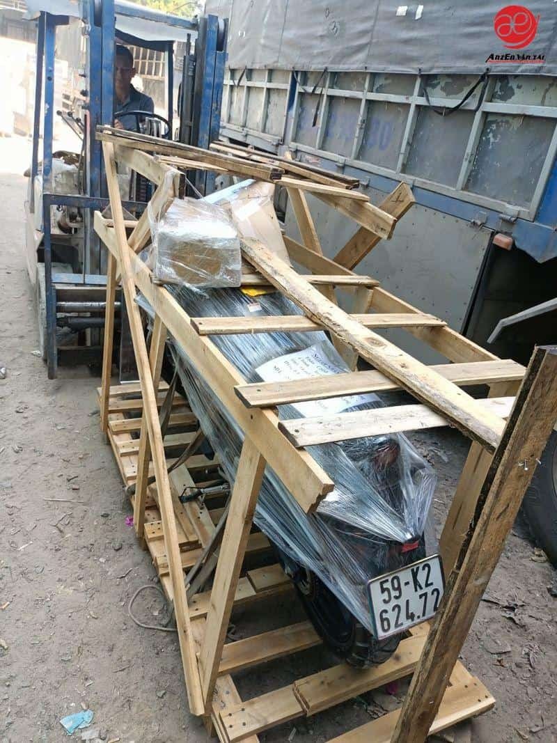 Đóng Gói Xe Máy Cẩn Thận