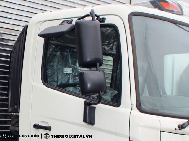 Gương chiếu hậu đôi bản lớn xe tải Hino FC cải thiện tầm quan sát