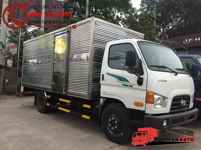 Xe tải Hyundai 110S thùng kín chở cá