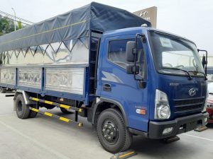 Camion Hyundai Mighty EX8 GTL avec benne bâchée chez Bắc Việt Xe Tải