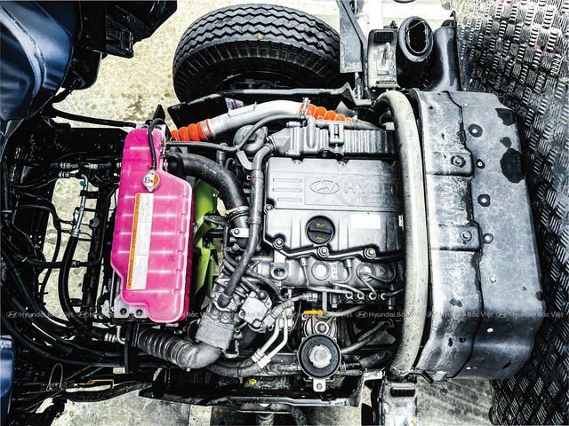 Xe tải Hyundai W11SL sở hữu khối động cơ hiện đại D4GA Diesel