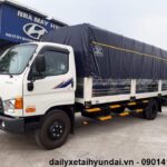 Hình ảnh cận cảnh ngoại thất xe tải Hyundai HD120SL Đô Thành, tập trung vào cabin, đèn và mặt ca lăng