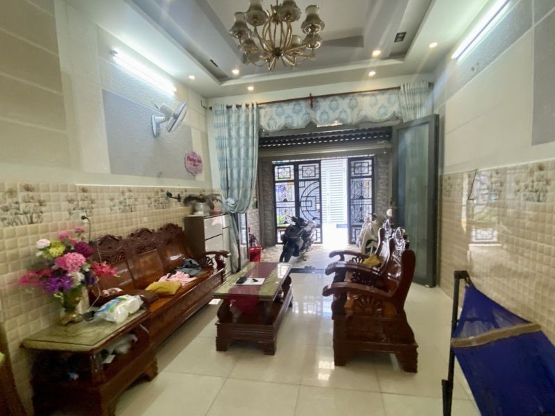 Nhà hẻm xe tải đường Mã Lò, Bình Tân với vị trí hẻm rộng rãi, thông thoáng