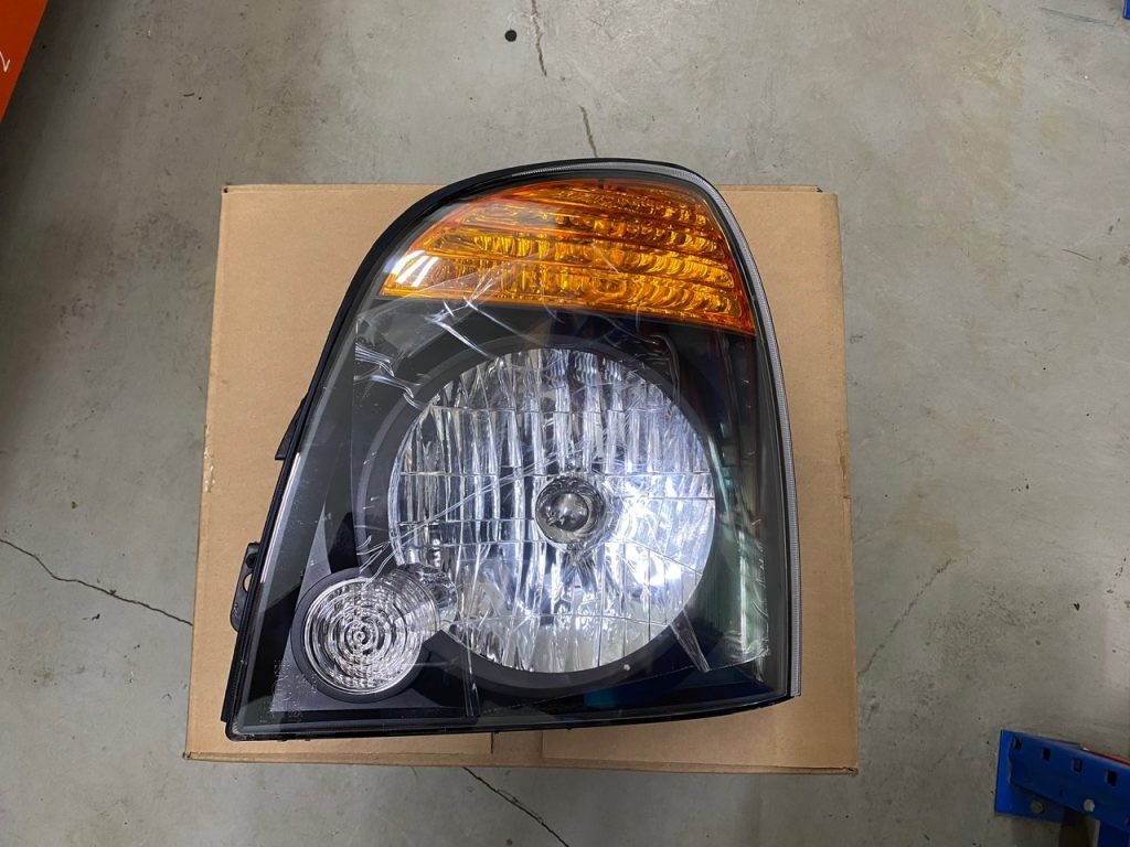 Đèn Pha Xe Tải Hyundai Porter 2 H150 H100