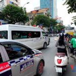 Nhường đường cho xe cứu thương là văn hóa giao thông cần được tôn trọng