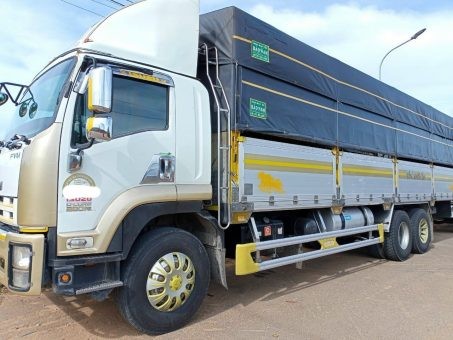 Xe tải Isuzu 15 tấn đời 2011, thùng mui bạt, lựa chọn tốt cho vận chuyển hàng hóa