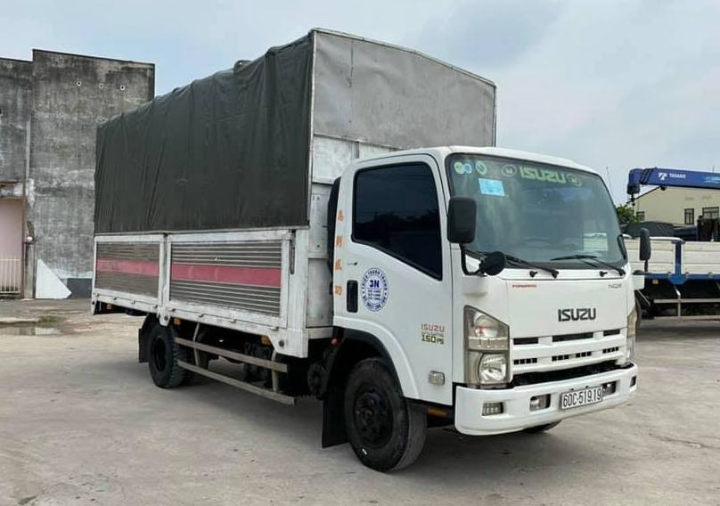 Xe tải Isuzu 3.5 tấn đời 2009 thùng kín
