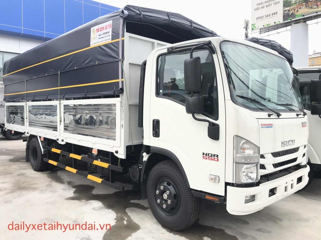 alt text: Xe tải Isuzu 5 tấn thùng dài 6m2