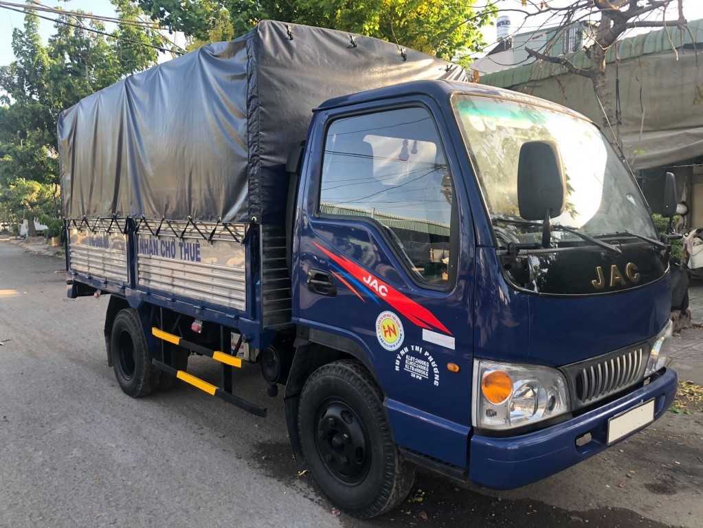 2020年二手江淮2.4吨卡车