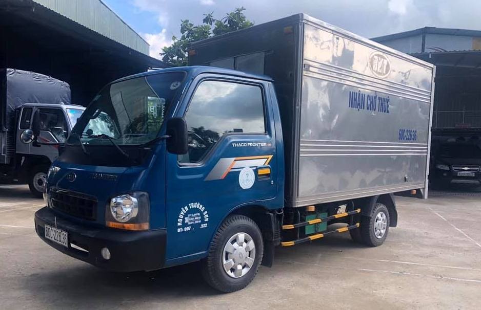 Xe tải Kia K125 thùng kín đời 2015 màu xanh