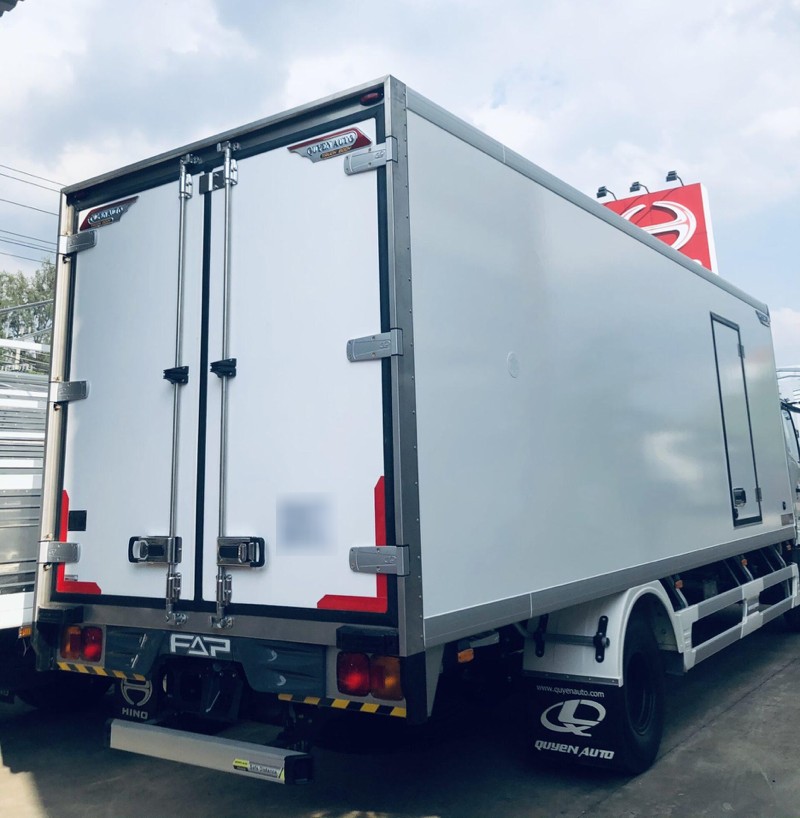 Hộp khóa cửa xe tải