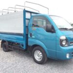 Xe tải Kia K100 thùng bạt màu xanh dương tại Hà Tĩnh