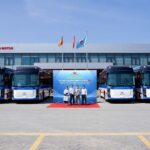 Alt: Lễ bàn giao 6 xe bus giường nằm Kim Long 99 cho doanh nghiệp vận tải An Hòa Hiệp tại Cà Mau.