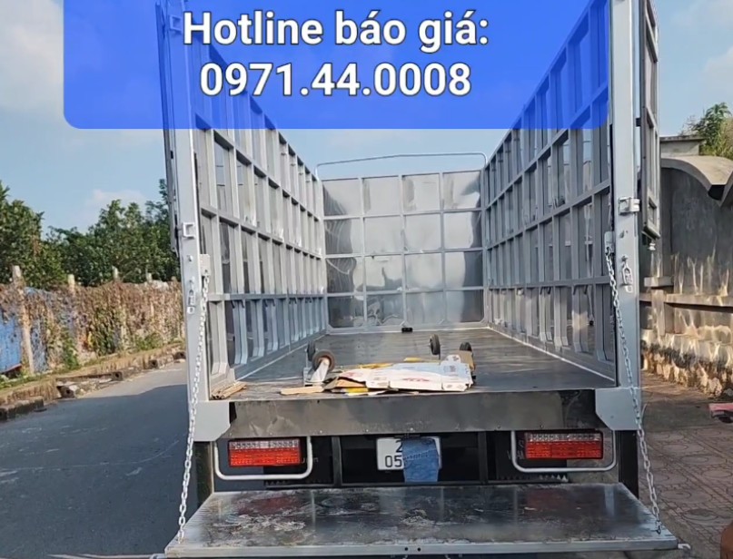 Lắp bửng nâng xe tải giấu kín, giải pháp nâng hạ hàng hóa hiệu quả và tiện lợi