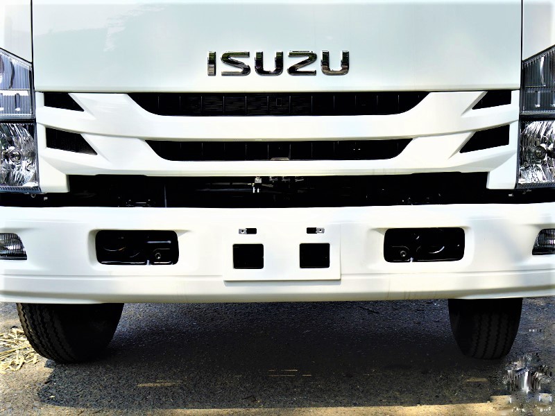 Mặt ga lăng xe tải Isuzu NQR75ME4