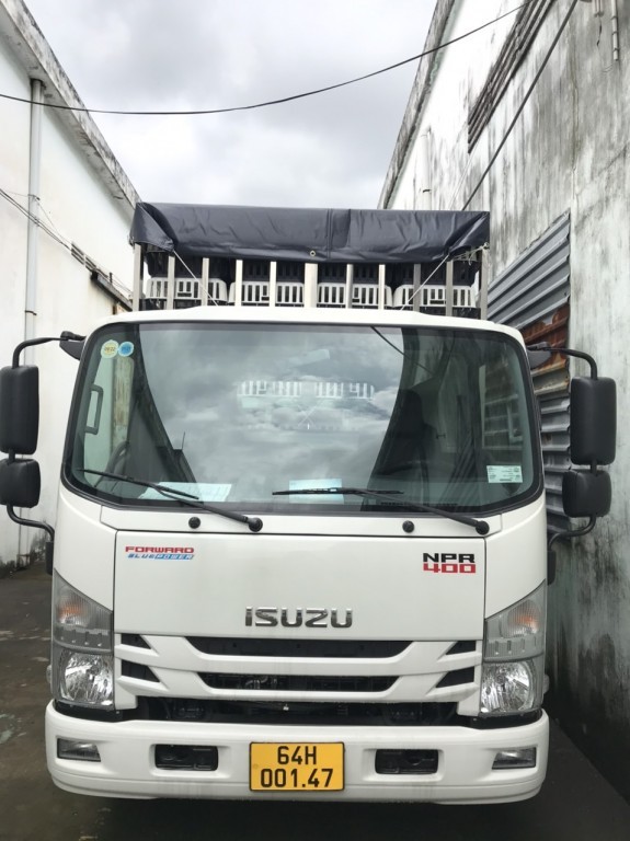 Mặt trước cabin Isuzu NPR85K