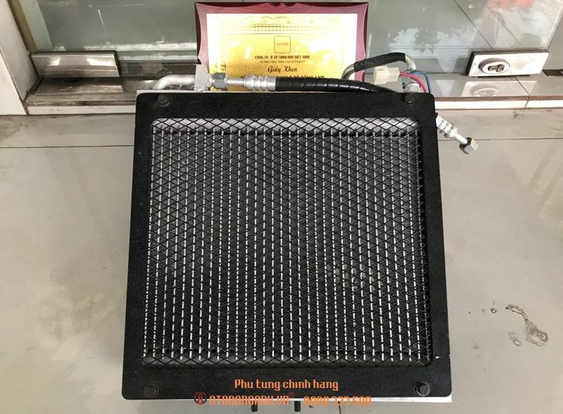 Vị trí lắp dàn nóng xe tải
