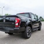 Ngoại Thất Nissan Navara VL Màu Đen