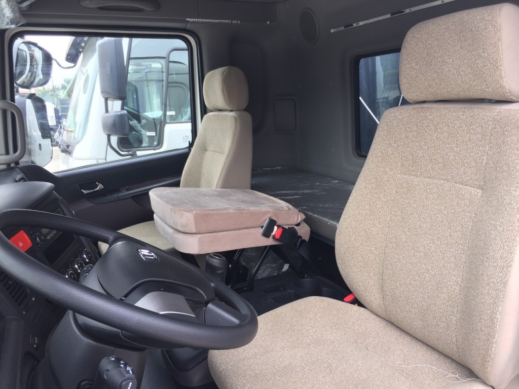Innenraum eines Daewoo 3-Achsers