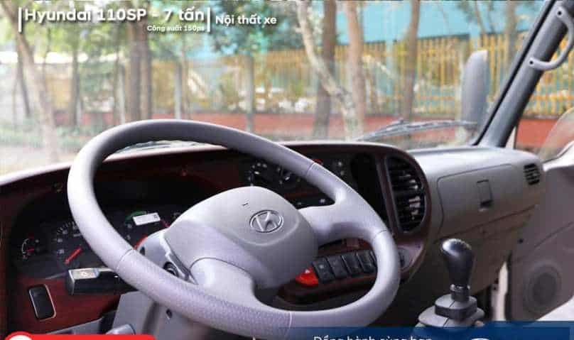 Nội thất xe tải Hyundai 110SL