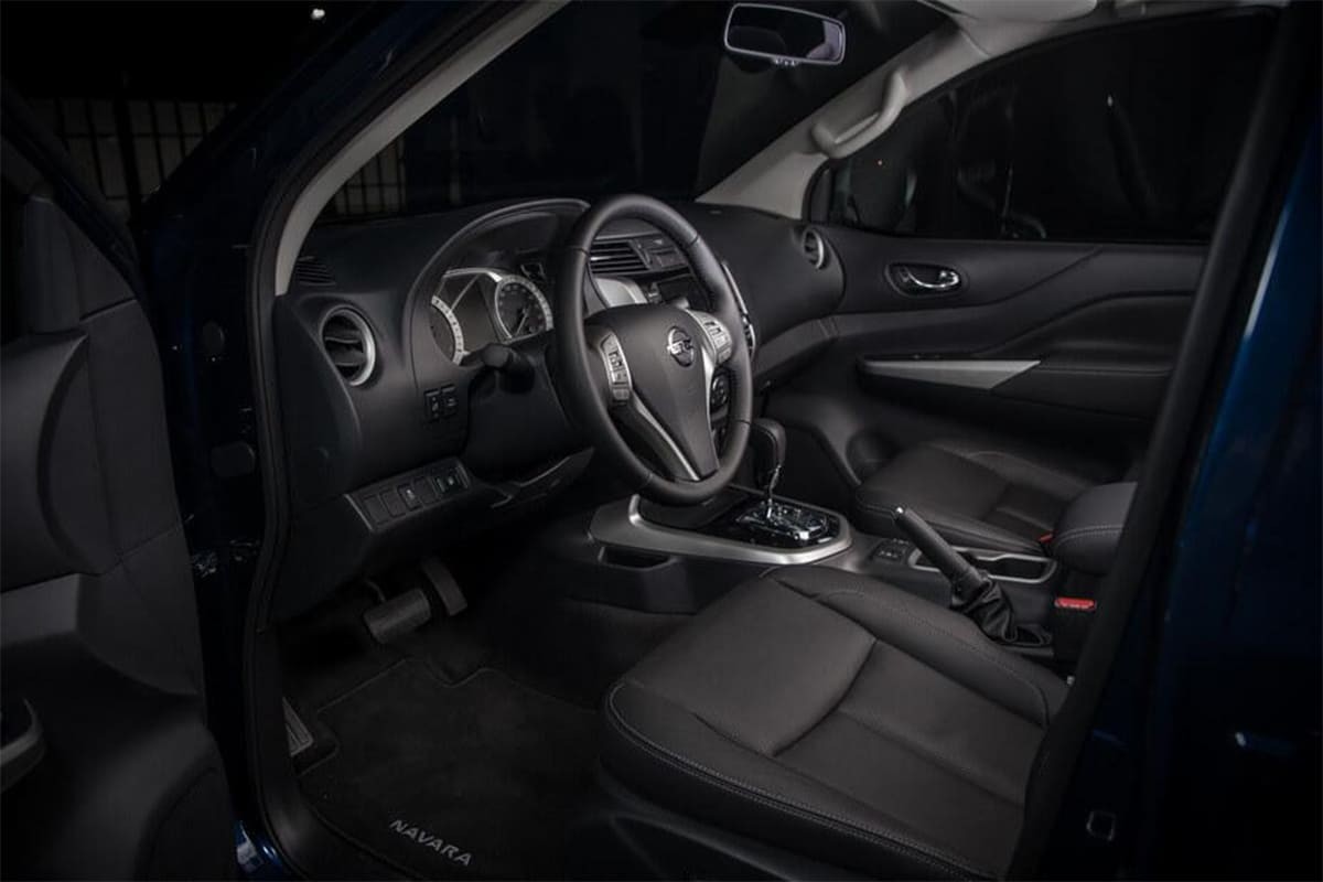 Vô lăng Nissan Navara 2020 hiện đại