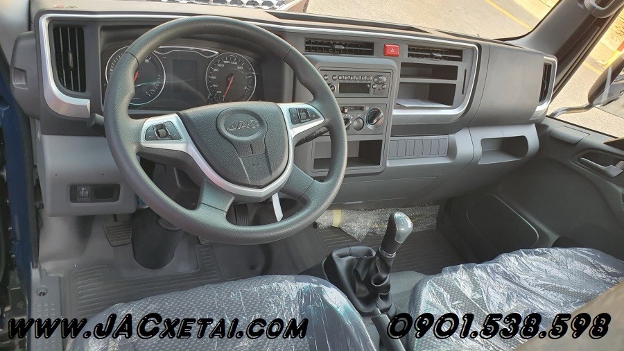 JAC N250s内饰