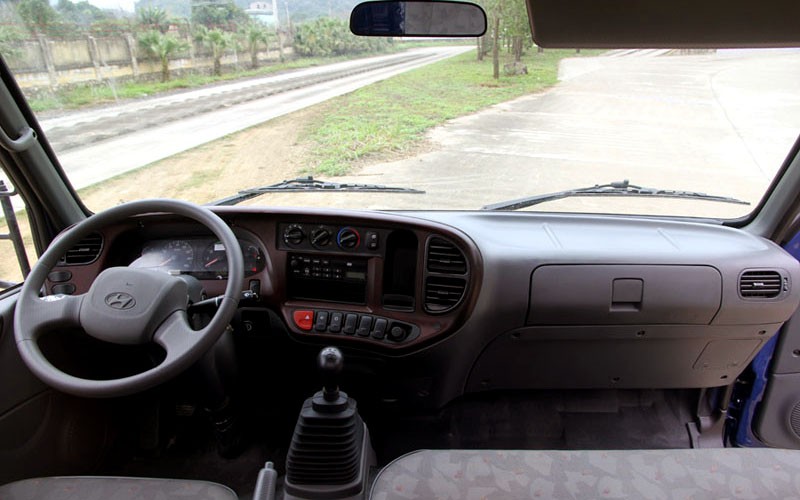 Nội thất xe tải Hyundai HD110S