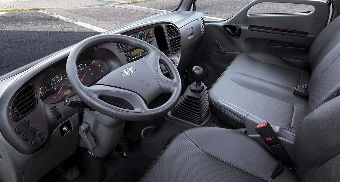 Nội thất xe tải Hyundai HD72
