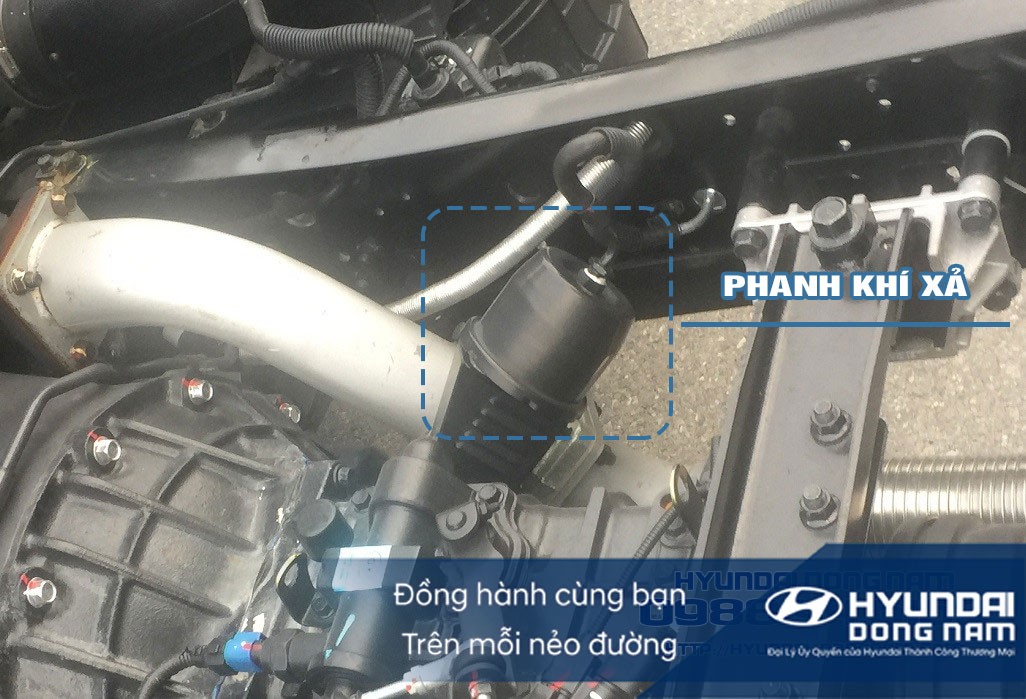 Phanh khí xả trên xe HD110S