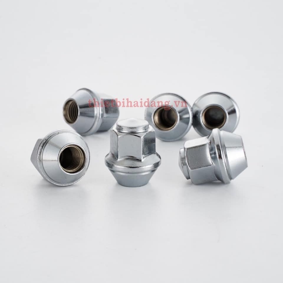 Ốc và tắc kê bánh xe Ford