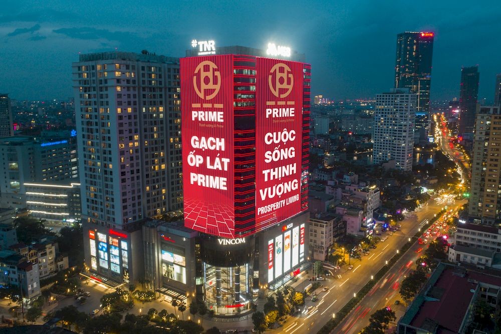 Màn hình LED quảng cáo tại TNR Tower Nguyễn Chí Thanh, vị trí ngã ba sầm uất
