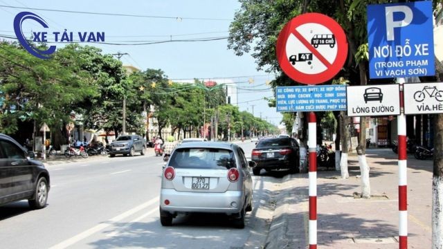 Kastenwagen Vorschriften für Fahrten in Hanoi