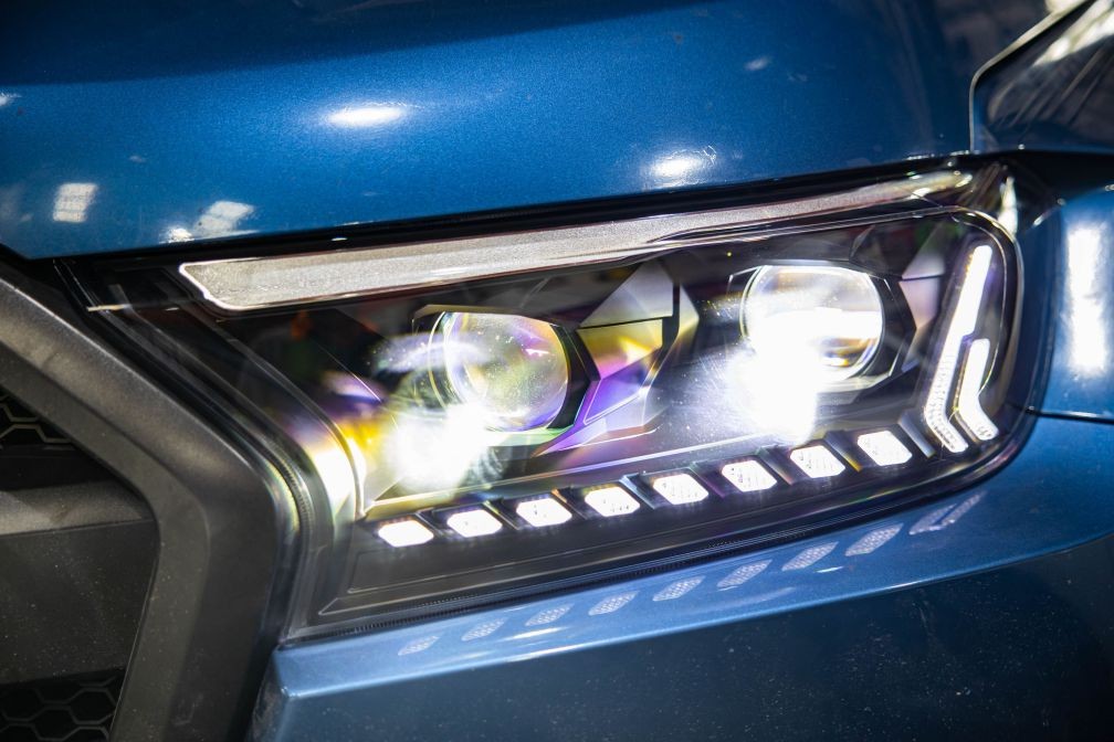 Bi LedレーザーKenzo S900、S800