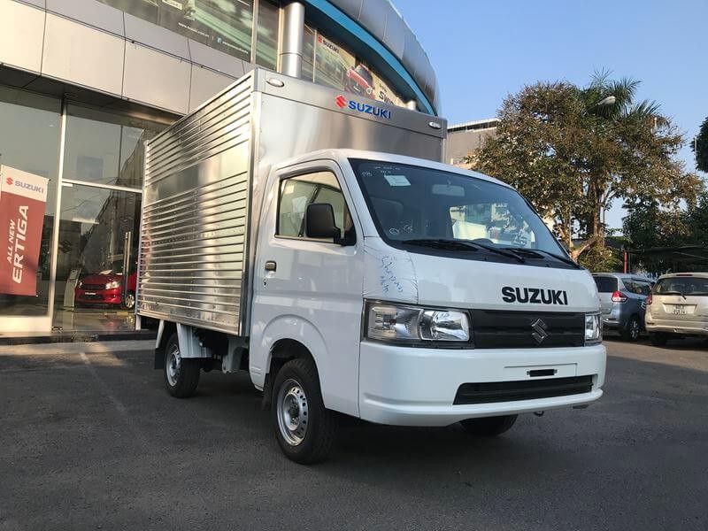 铃木 Carry Pro 封闭货车，侧面视角，突显其货运空间和实用性