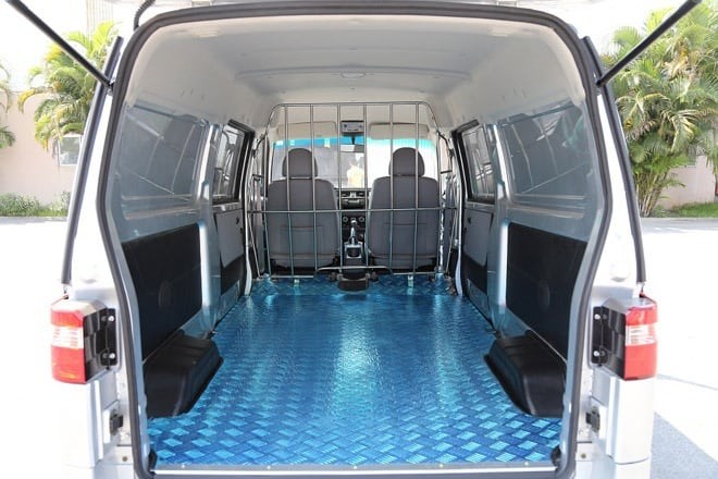 Außendesign des X30V2S Pickup, kraftvoll und individuell mit charakteristischer Doppelniere, zieht alle Blicke auf sich