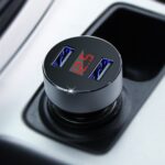Bộ chia tẩu sạc điện thoại trên ô tô Hyundai 2 cổng USB tròn, hình ảnh cận cảnh sản phẩm