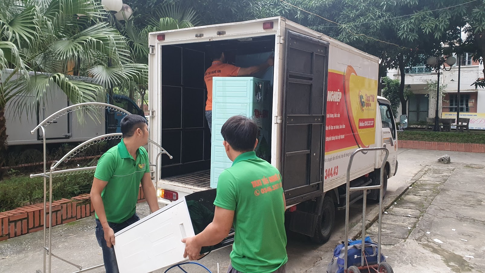 Taxi Táº£i Chuyá»ƒn NhÃ  Nghá»‡ An