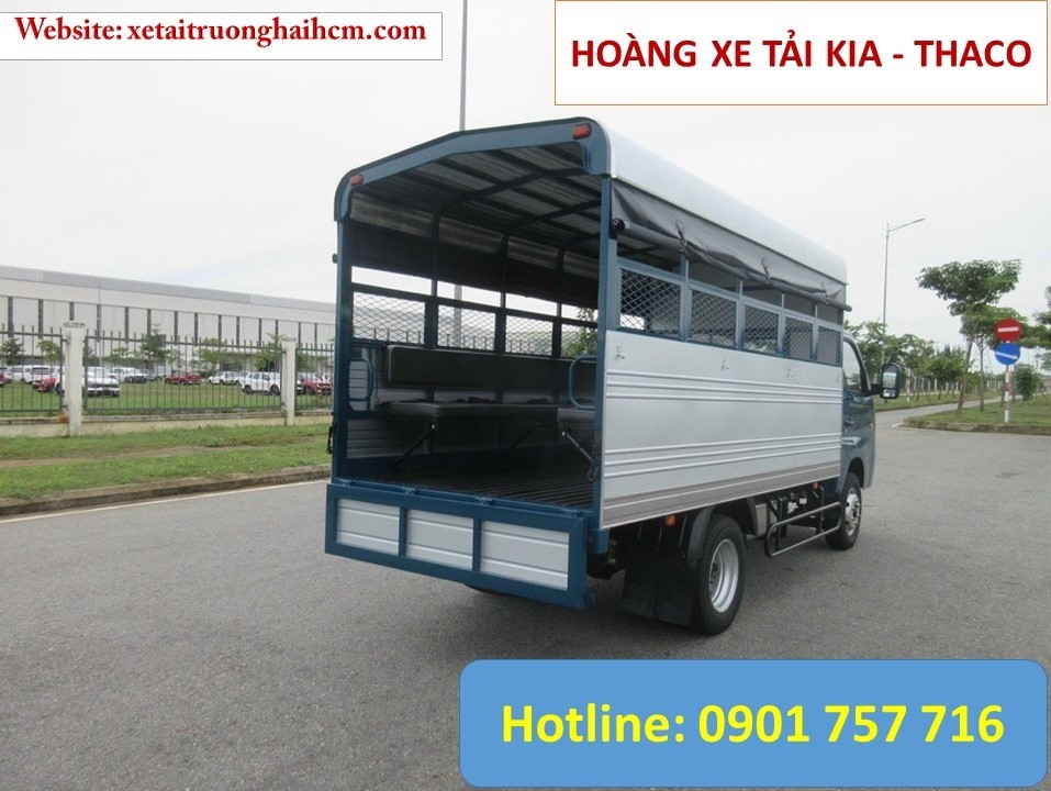 Cassone del camion Thaco TF2800 per la guida didattica