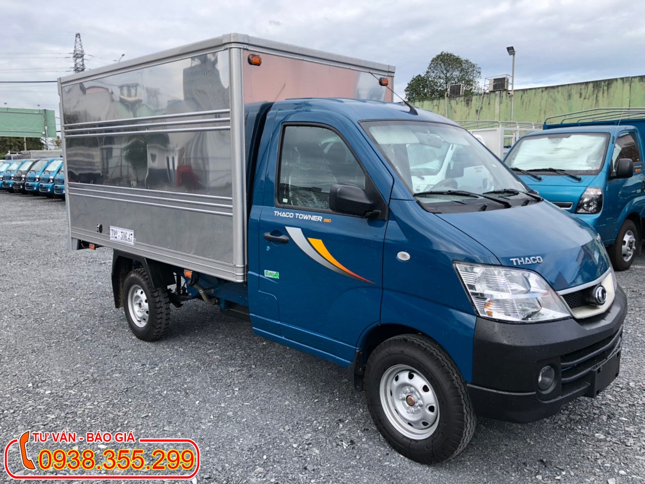 Xe tải nhỏ Thaco Towner 990 thùng kín