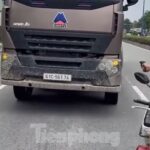 CSGT truy đuổi xe vi phạm, rút súng cảnh cáo như phim ảnh 1