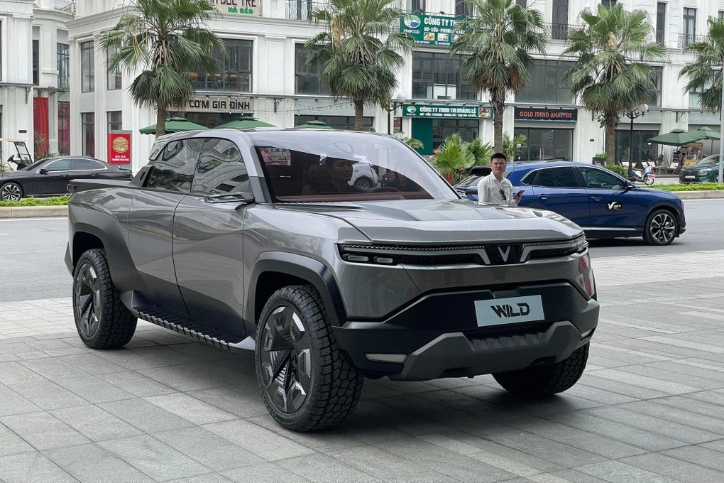 Xe điện bán tải VinFast VF Wild concept trưng bày tại Việt Nam, thu hút sự chú ý lớn từ cộng đồng đam mê xe và truyền thông